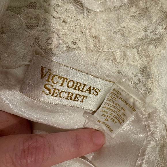 Vintage Gold Label Victorias Secret Satin Babydoll Slip Dress Nightie Ivory lace - Picture 7 of 9